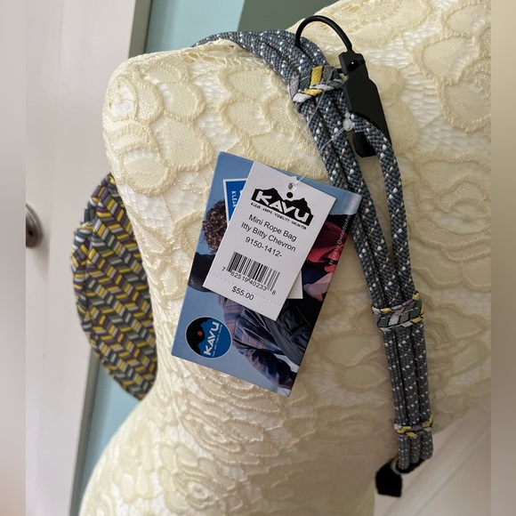 KAVU Rope Sling bag - Picture 2 of 4